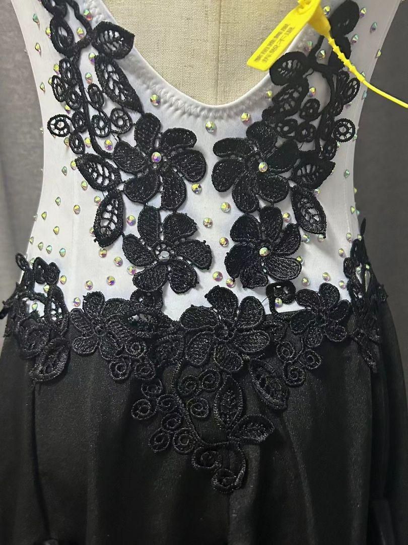 刺繍 ブラック＋ホワイト