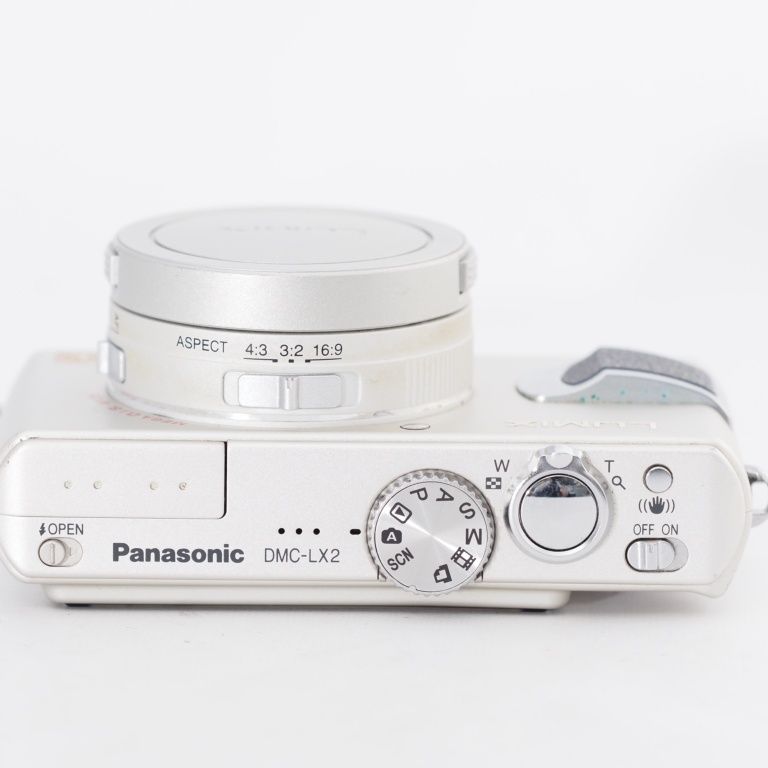 Panasonic DMC-LX2 シルバー デジタルカメラ Panasonic パナソニック デジタルカメラ LUMIX LX2 シルバー DMC-LX2-S