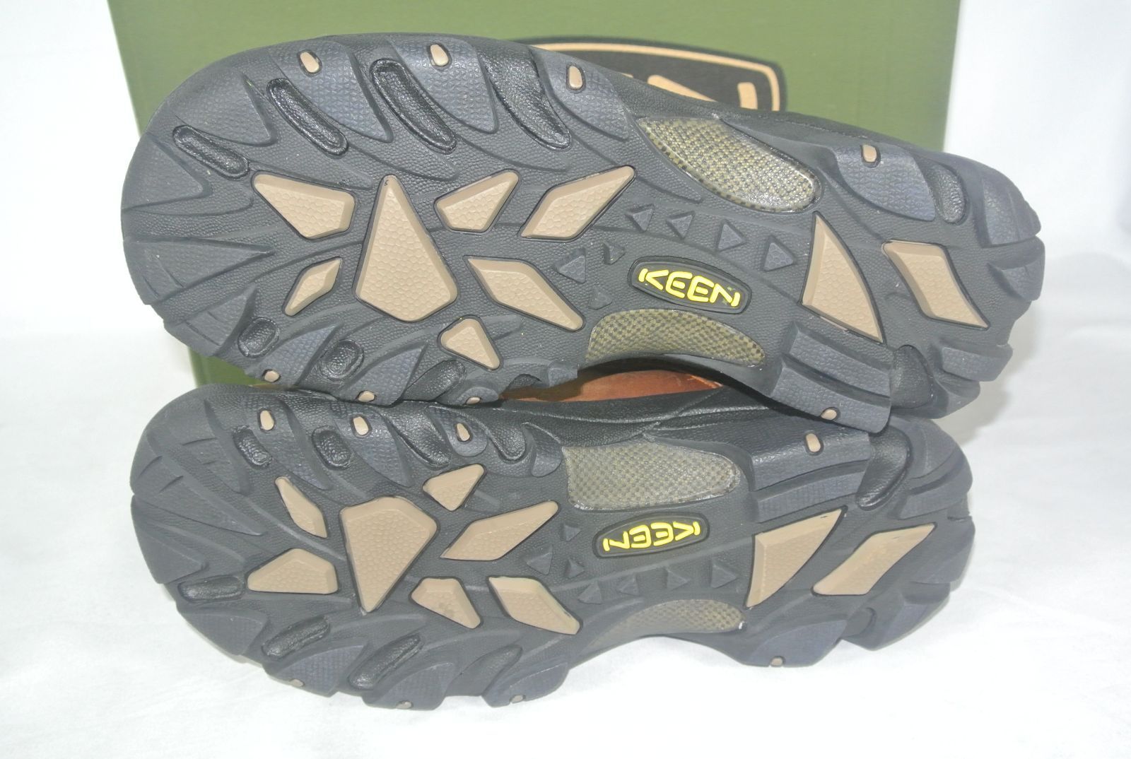 [キーン] PYRENEES 1002435 29CM 未使用品/激安処分 アウトレット [キーン] トレッキングシューズ PYRENEES