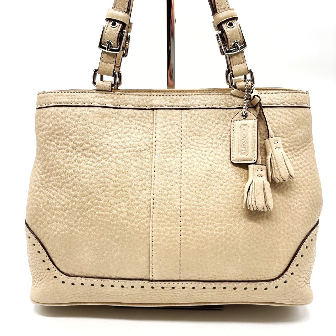 コーチ 良品 2way 多収納シグネチャー シルバー金具 ハンドバッグ ベージュ ✨良品✨ COACH コーチ トートバッグ ハンドバッグ バックル