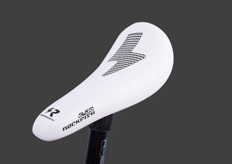 ランバイク 最軽量カーボンサドル ロックフィッシュ FT-C10