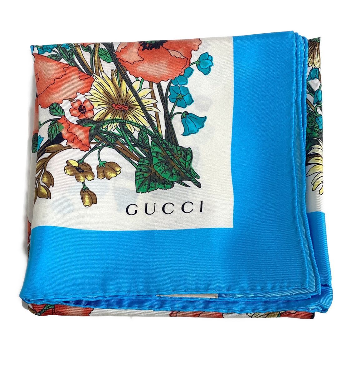GUCCI グッチ ドラえもん スカーフ 新品】限定GUCCI グッチ × ドラえもん スカーフ シルク100% 限定