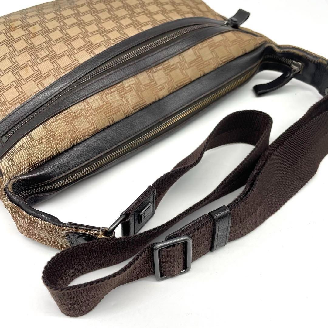 ディーエイト柄 総柄