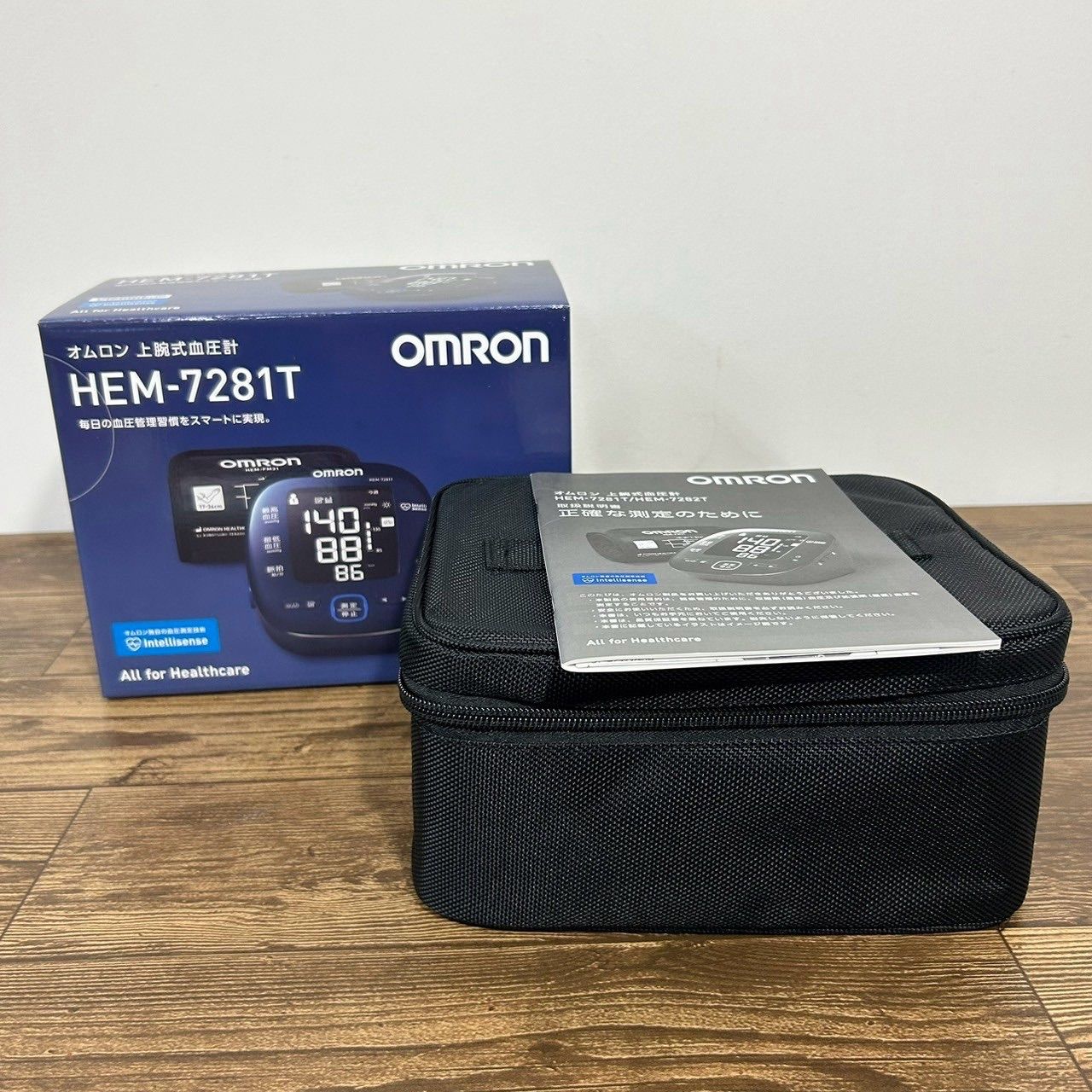 OMRON オムロン 上腕式血圧計 HEM−7281T