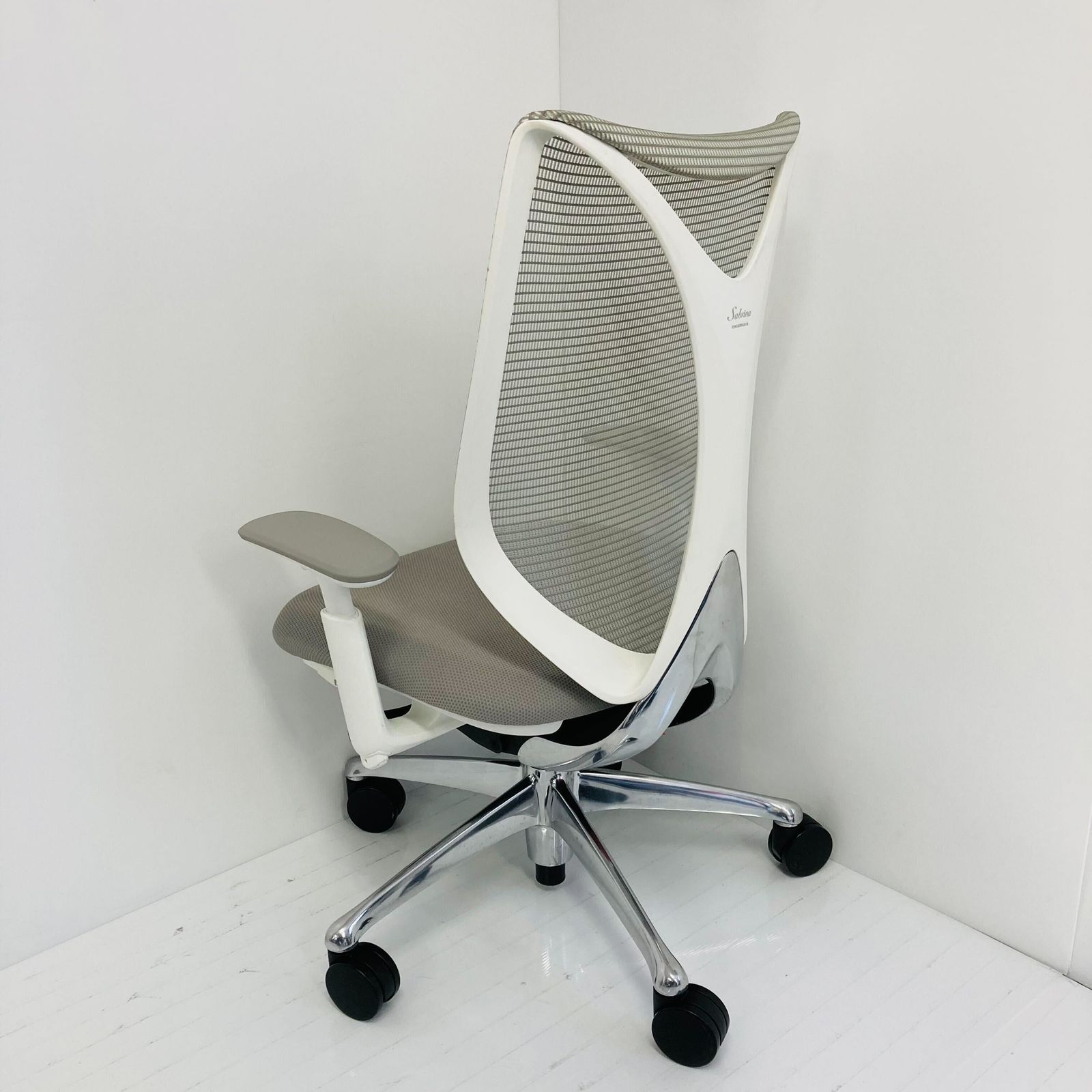 Sabrina サブリナ