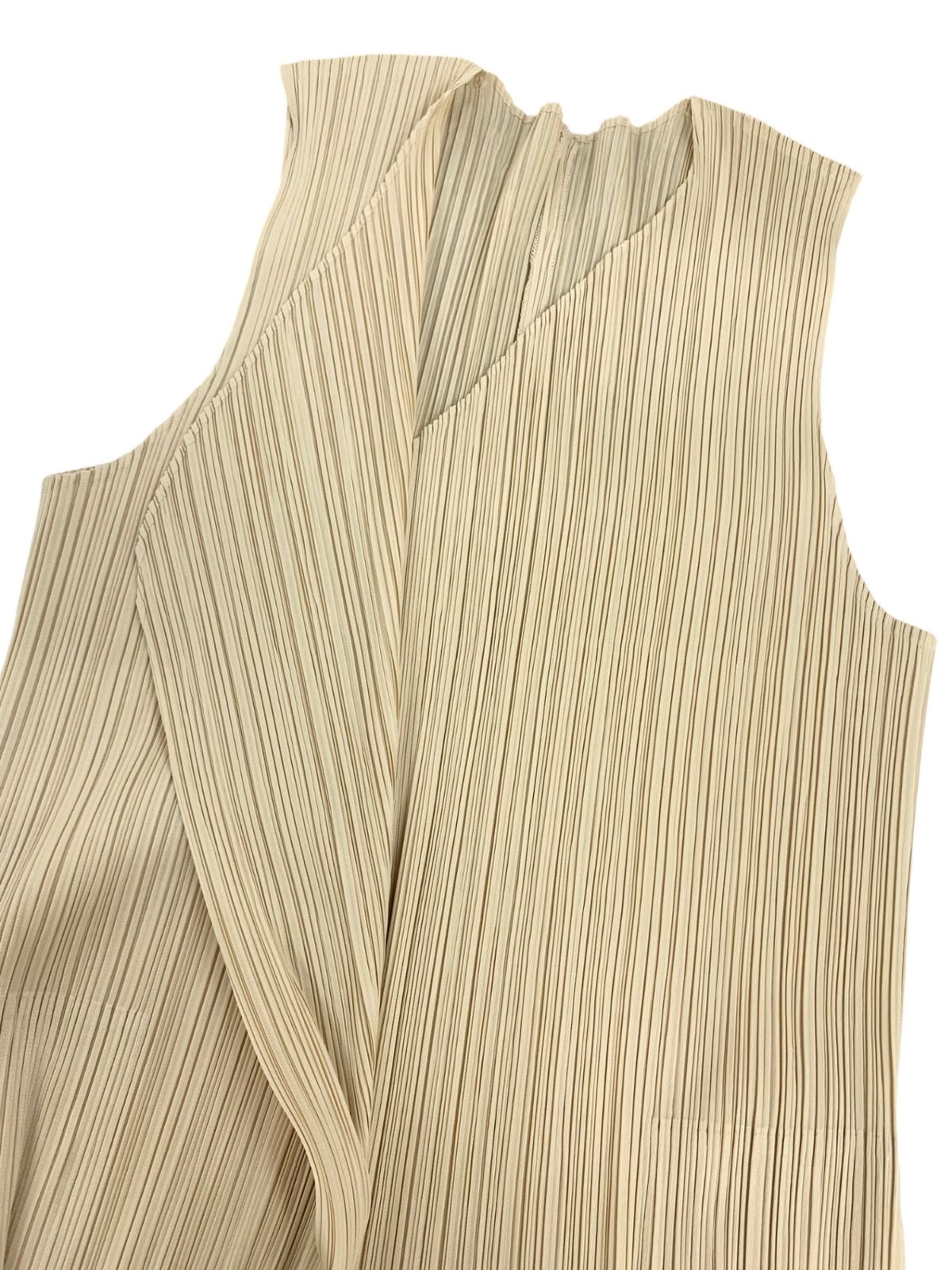 yyyy3様ベージュ プリーツプリーズイッセイミヤケ PP04-JE622 ジレ 3 ベージュ ロング