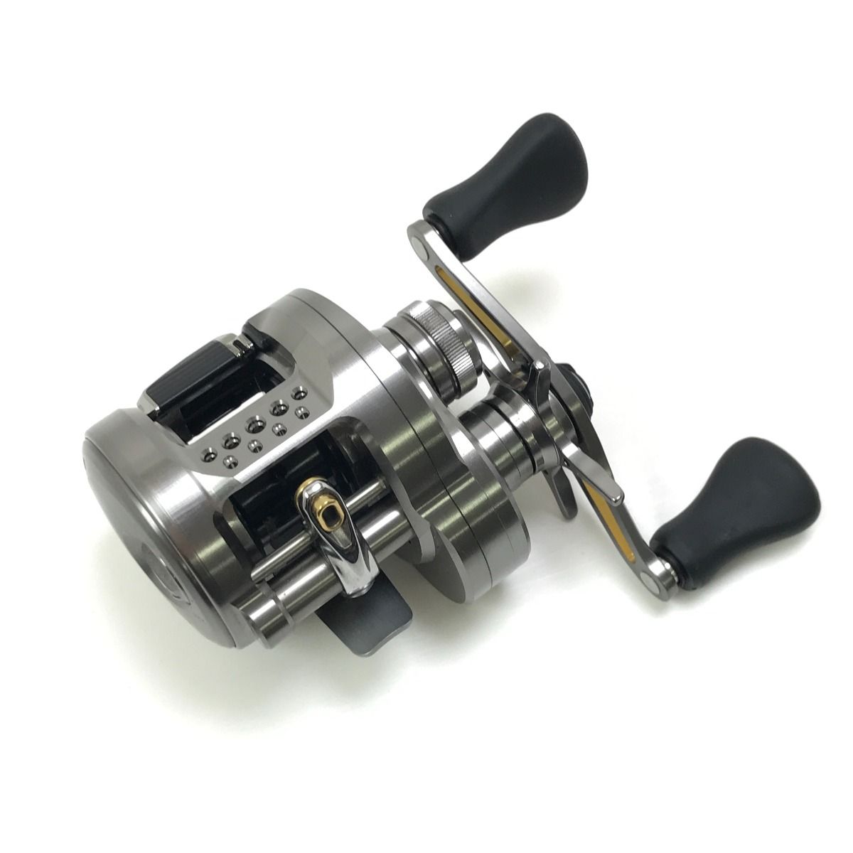 SHIMANO シマノ ベイトリール 23カルカッタコンクエストBFS XG 045713 SHIMANOシマノ 23カルカッタコン