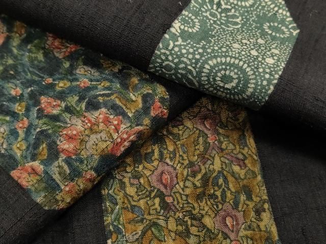 平和屋着物○結城紬 100亀甲 矢羽更紗花文 正絹 逸品 CAAS0059th