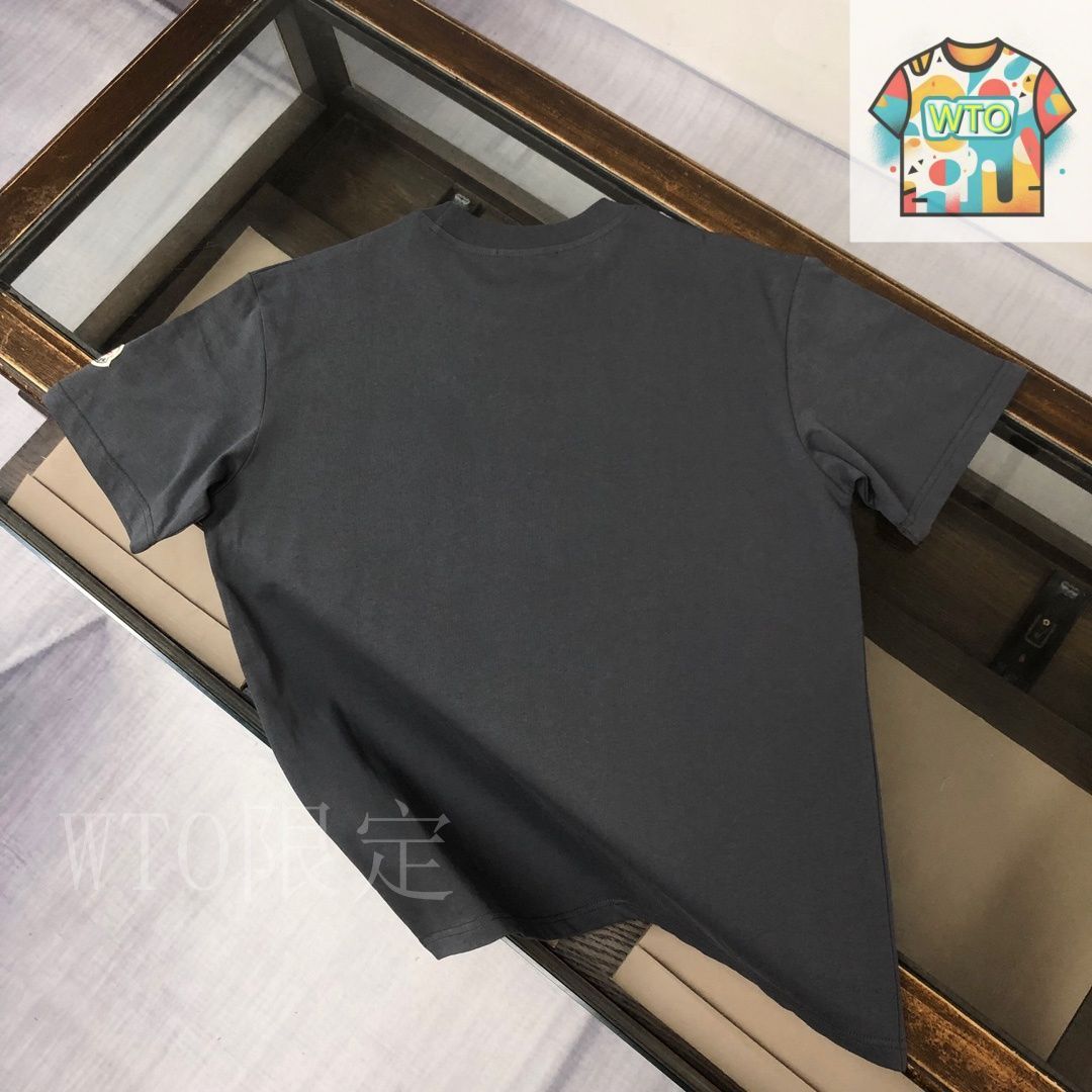 モンクレール　Tシャツ　2025 モンクレ 今日特価】MONCLER モンクレール 2025 カップル T シャツ - メルカリ