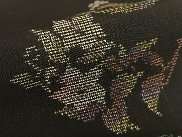 平和屋着物○本場大島紬 カタス9マルキ 地空 源氏車花文 黒地