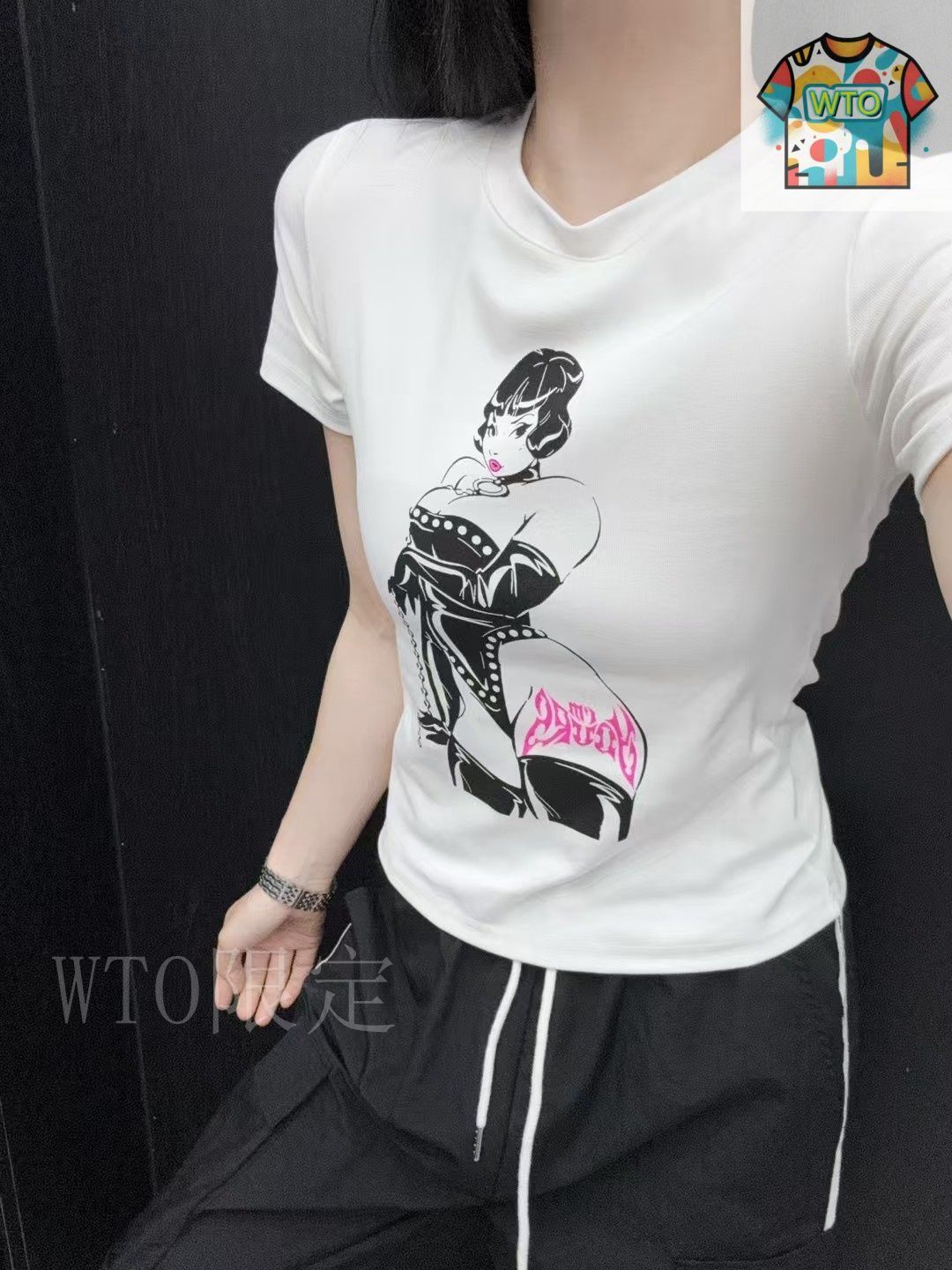 【美品　クリーニング済み】CHROME HEARTS Tシャツ フロントプリント 美品 クリーニング済み】CHROME HEARTS Tシャツ フロント