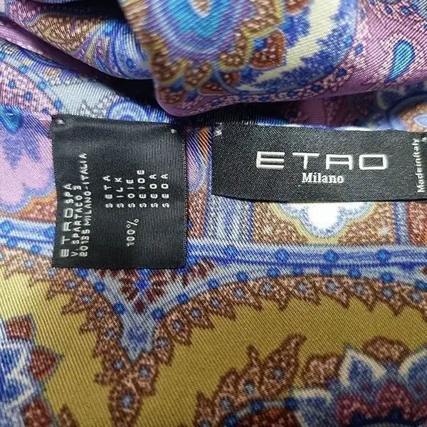 エトロスクエア ベイズリー シルク スカーフ - メルカリ