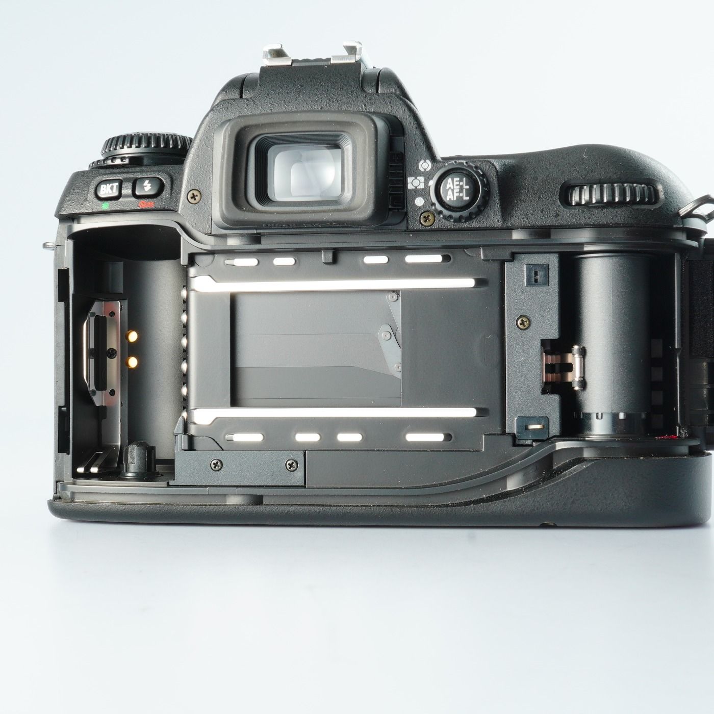 NIkon