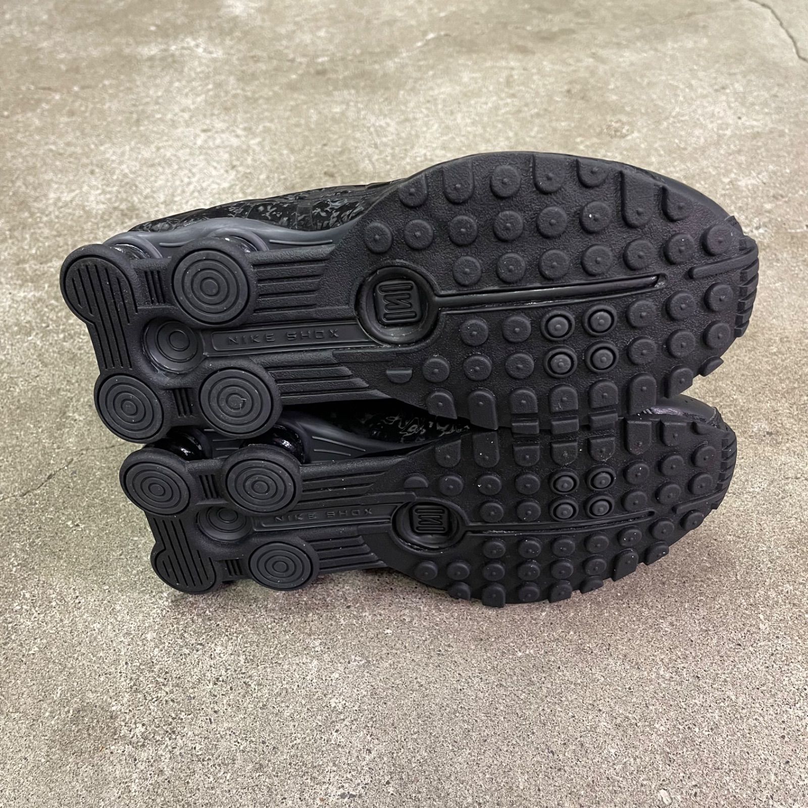 Nike Women's Shox R4 