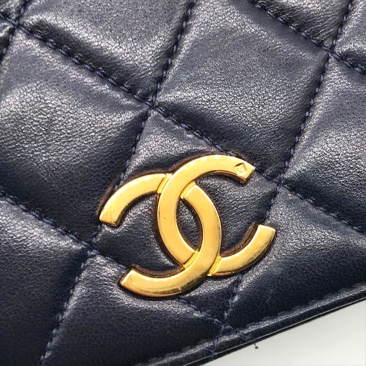 超美品 CHANEL シャネル ココマーク ラムスキン フルフラップ ミニ マトラッセ プッシュロック チェーン ショルダー バッグ ネイビー a8024 楽天市場】【中古】良品 CHANEL シャネル ココマーク ミニ マトラッセ