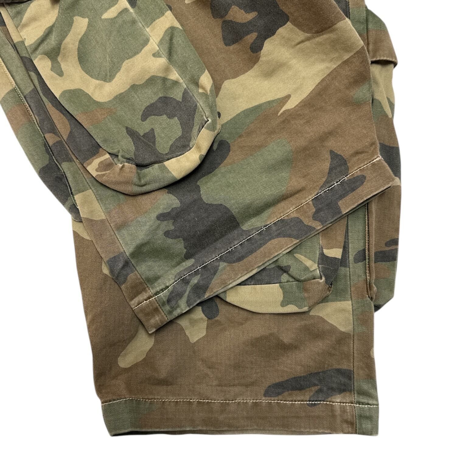 AMIRI Wideleg Cargo Pants - メルカリ