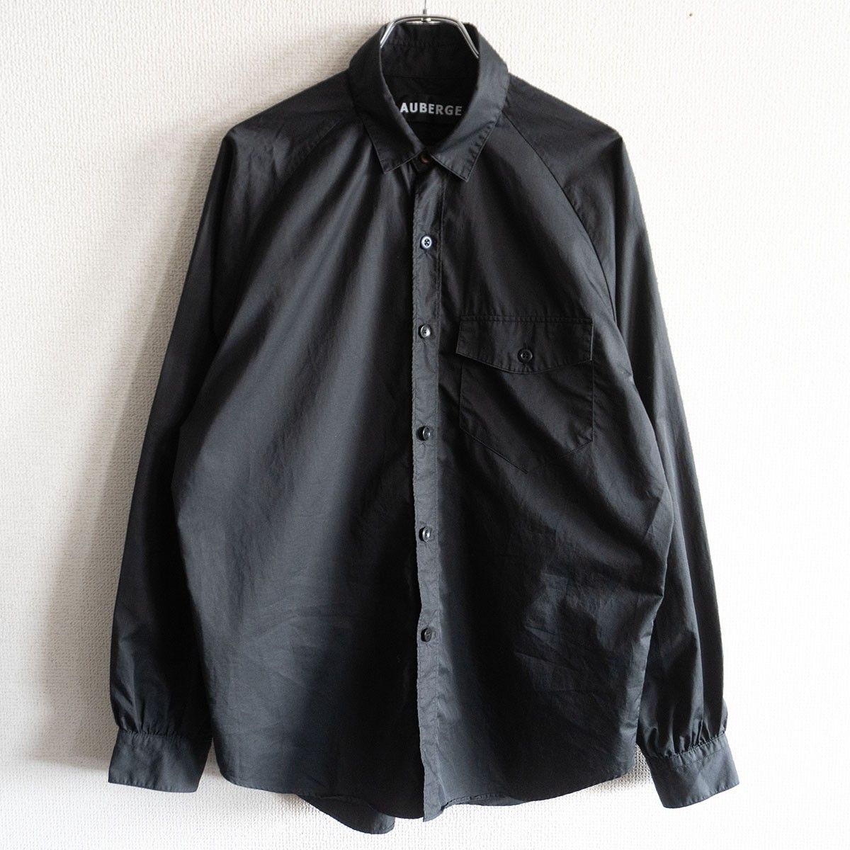 【美品】AUBERGE【PILLOW L/S】40 ブラック シャツ オーベルジュ 25100730