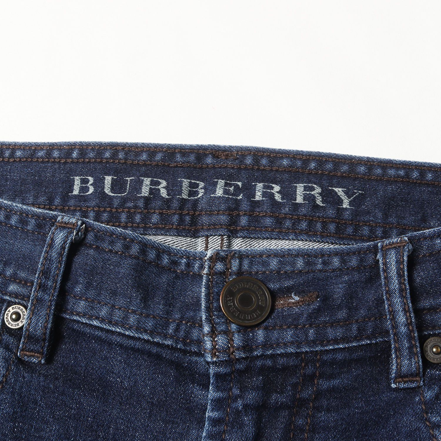 BURBERRY LONDON(バーバリーロンドン) デニムストレートパンツ BURBERRY - ♡バーバリーロンドン 7分丈ジーパン デニム♡の通販