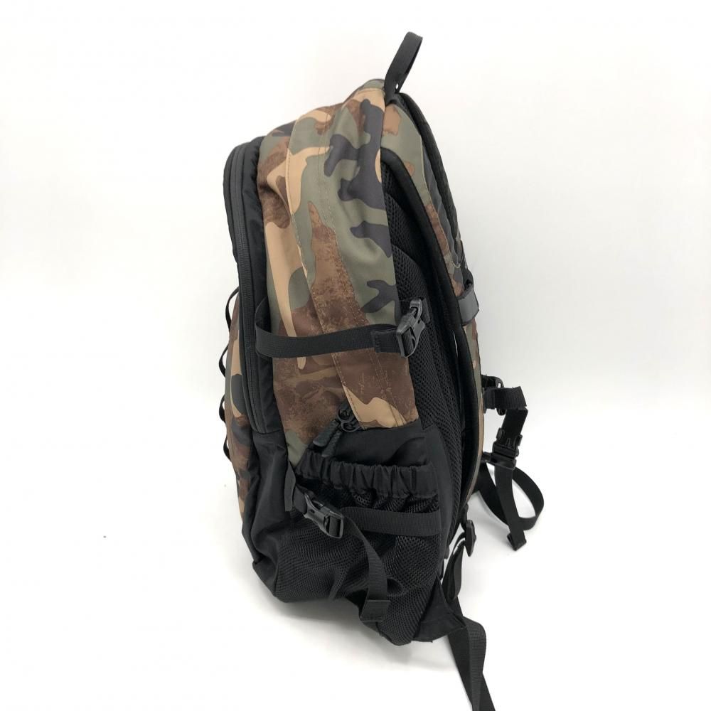 中古】THE NORTH FACE ホットショットバックパック カモフラ ブラック