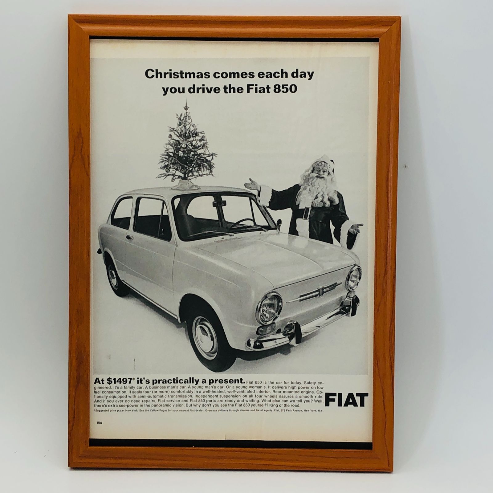 ビンテージ 広告　ポスター　　『 フィアットFIAT 』　フレーム付　※貴重な当時物 1960's　オリジナル アメリカ　ヴィンテージ 輸入雑貨　 アドバタイジング レトロ ( AZ1453 )