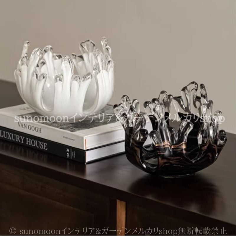 ガラスオブジェ モダン アート キャンドルホルダー 置物 小物入れ キャンドルスタンド ボウル 雫デザイン おしゃれ 韓国 北欧 インテリア クリアカラー ホワイト ブラック 感 かわいい シンプル