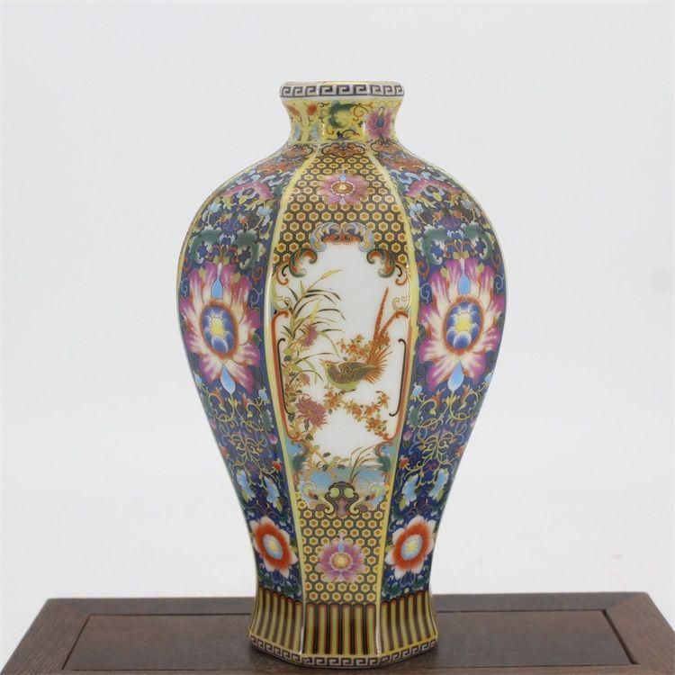 琺瑯彩竜紋夜光賞瓶 装飾品 花瓶 美品 景徳鎮 陶磁器 工芸品 美術品 置物 蒔金琺瑯彩梅瓶 美人瓶 景徳鎮 陶磁器 装飾品 工芸品 美術品