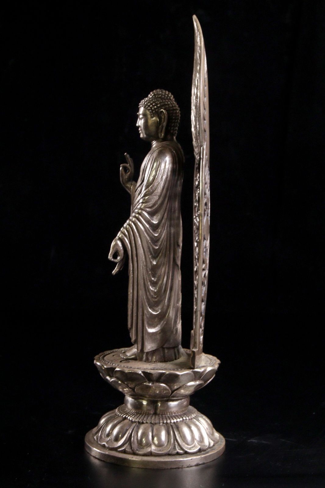 銀製 圓鍔勝三作 阿弥陀如来像 29cm 1813g 銀900 1/50 共箱 仏像 仏教