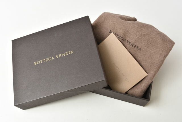 ボッテガヴェネタ ネックストラップ BOTTEGA VENETA レザー
