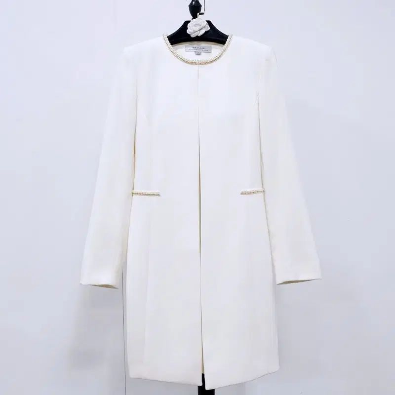 タハリ パールオーナメント コート