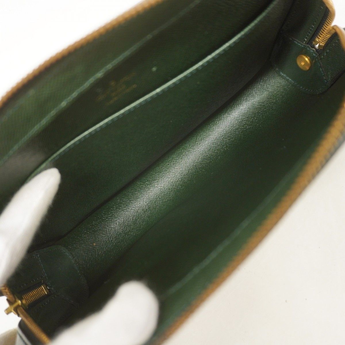 エピセア メンズ