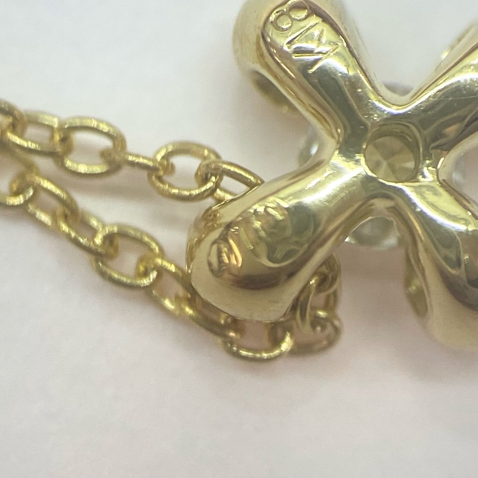 人気🌟AHKAH アーカー K18 エンゼルクロス ダイヤモンド 0.10ct