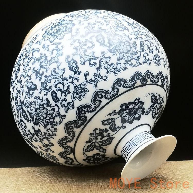 青花纏枝蓮石榴尊瓶 景徳鎮 陶磁器 装飾品 現代工芸品 美術品 置物 青花纏枝蓮石榴尊瓶 景徳鎮 陶磁器 装飾品 現代工芸品 美術品 置物