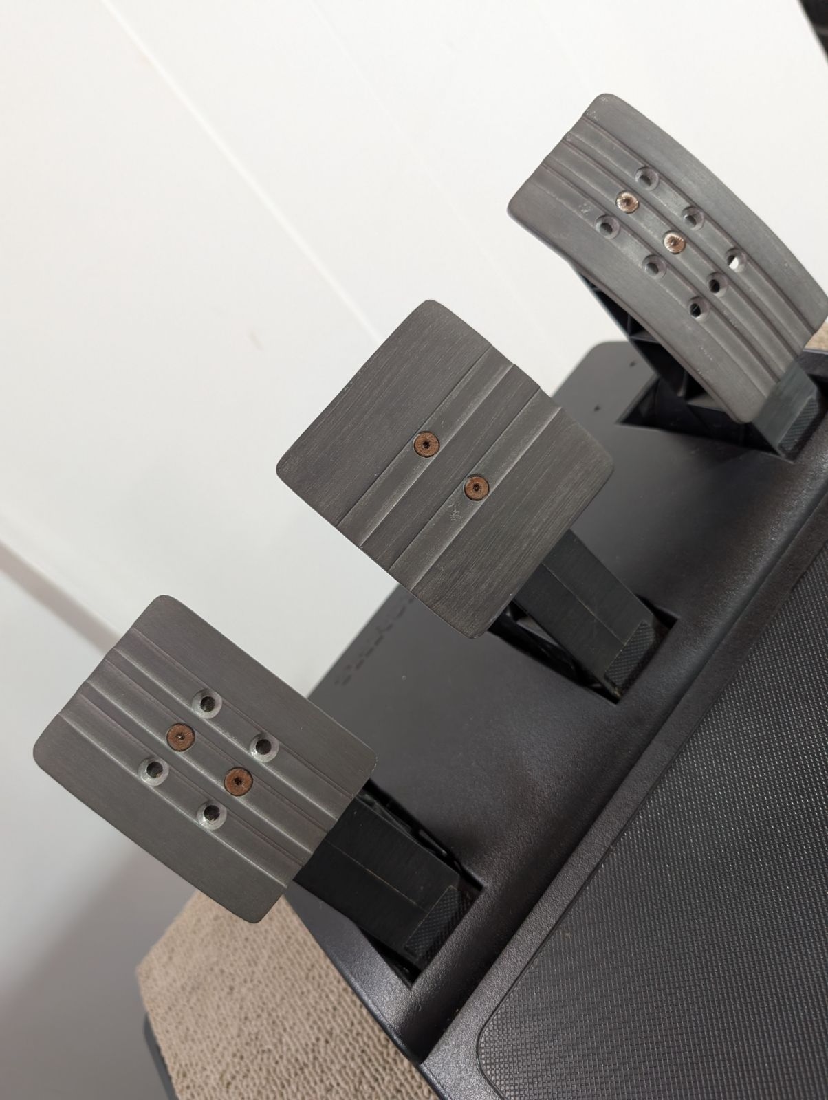 THRUSTMASTER