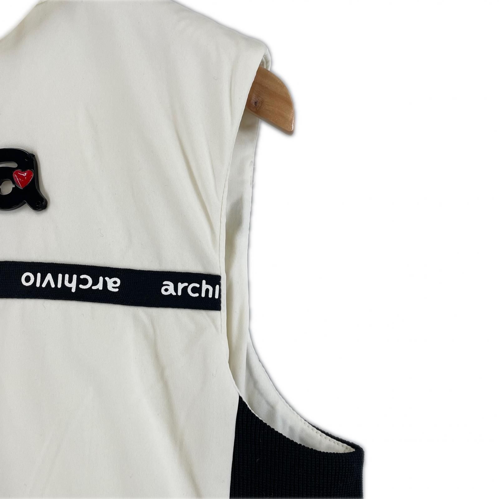 極美品 ARCHIVIO アルチビオ ブランドロゴ 秋冬 AW ダウンベスト