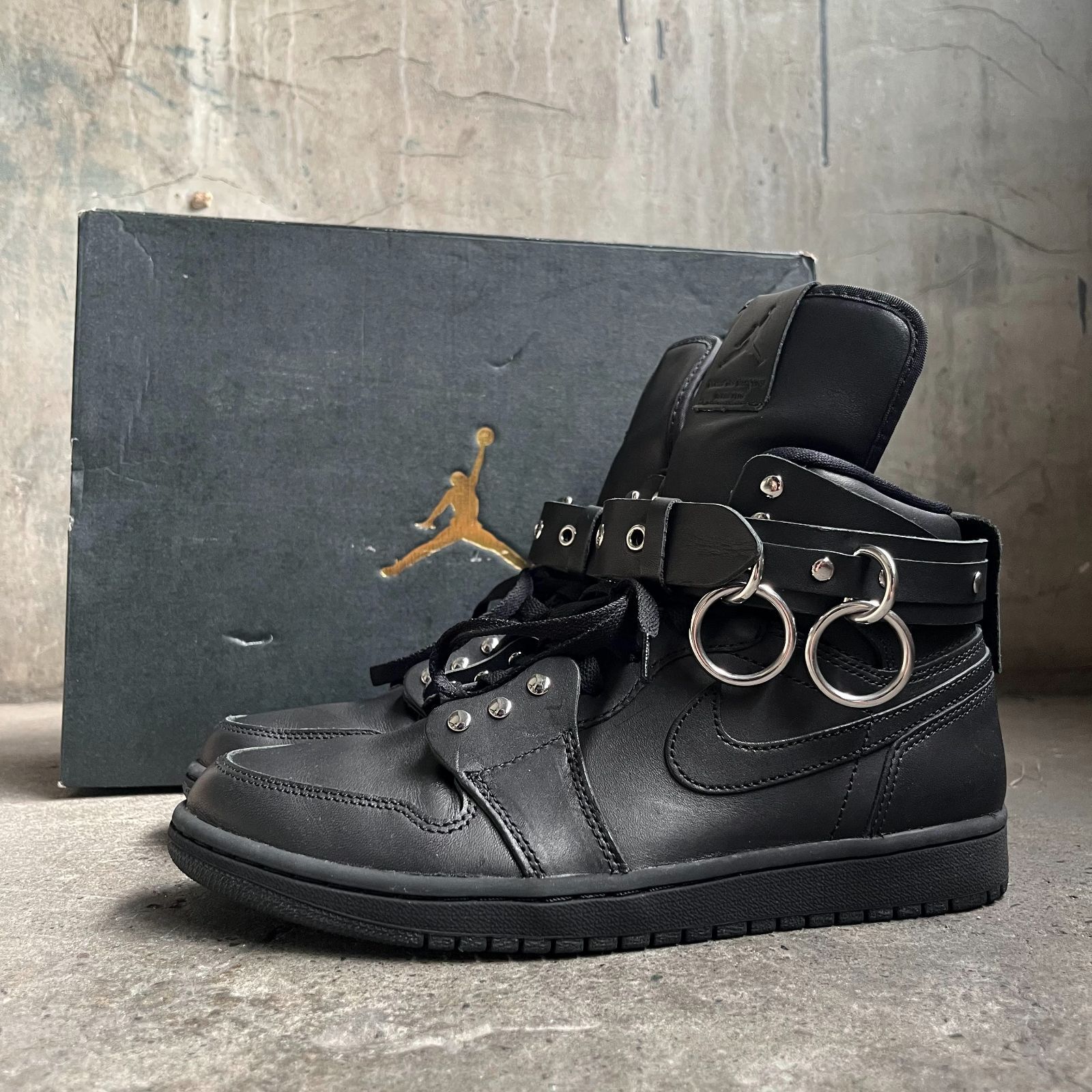 COMME des GARCONS HOMME PLUS 19aw × NIKE AIR JORDAN 1 HIGH