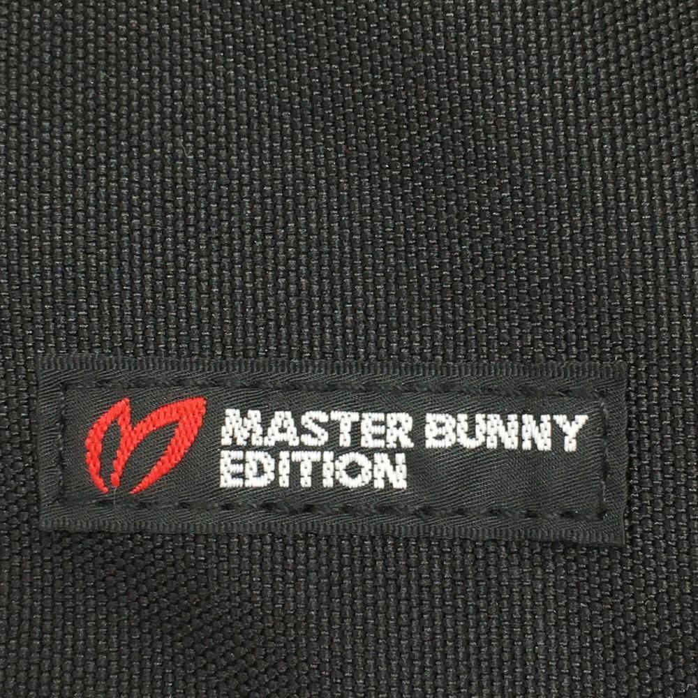 【超美品】マスターバニー マルチケース 黒×白 メッシュポケット ロゴプリントゴルフ MASTER BUNNY EDITION