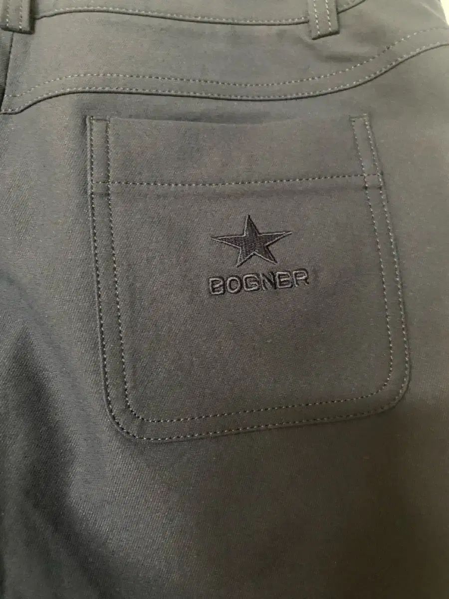 ストレートフィットパンツ 66