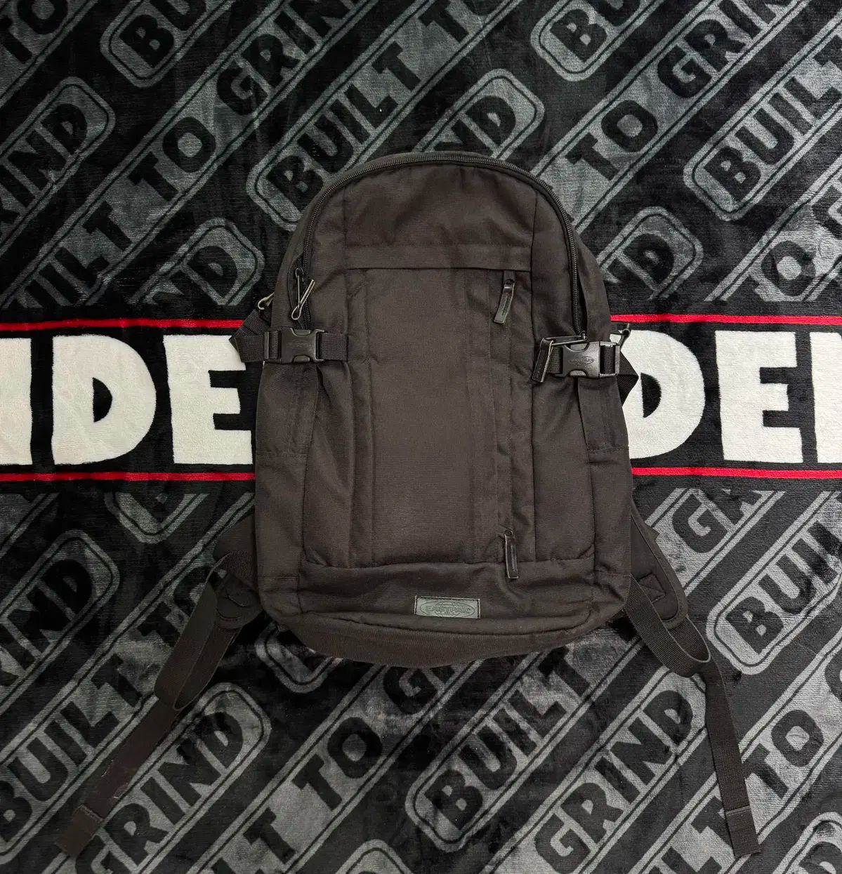 イーストパック エクストラ FLOYD バッグパック ブラック