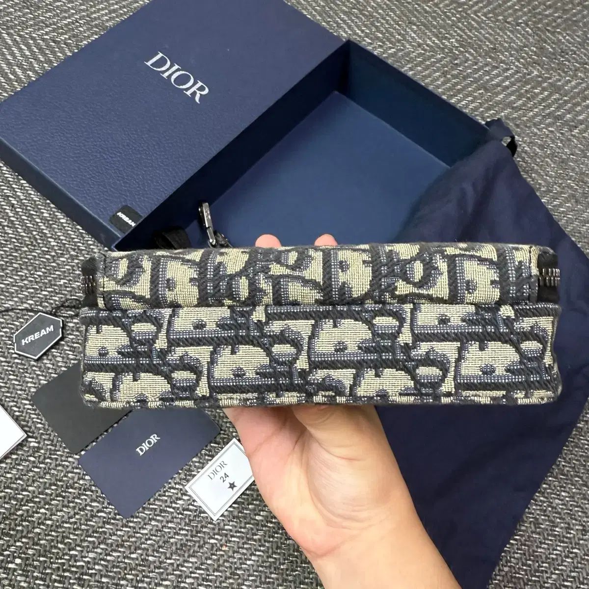 国内発送ディオール クロスボディ ポーチ オブリーク Dior(ディオール) オブリーク ストラップ ポーチ クロスバッグ