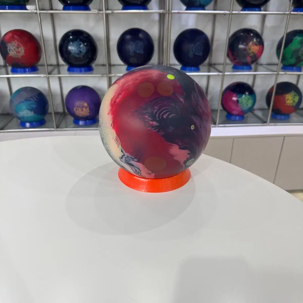 イタニティファイ ボウリングボール ダムレスジコウ