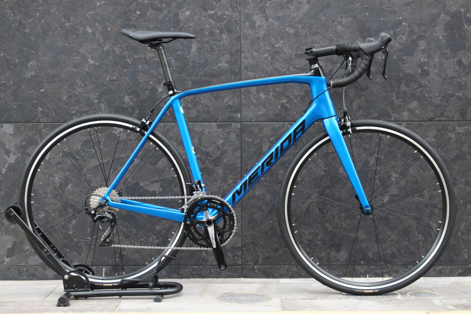 メリダ MERIDA スクルトゥーラ SCULTURA RIM 4000 56サイズ シマノ 105 R7000 MIX 11S カーボン ロードバイク 福岡店