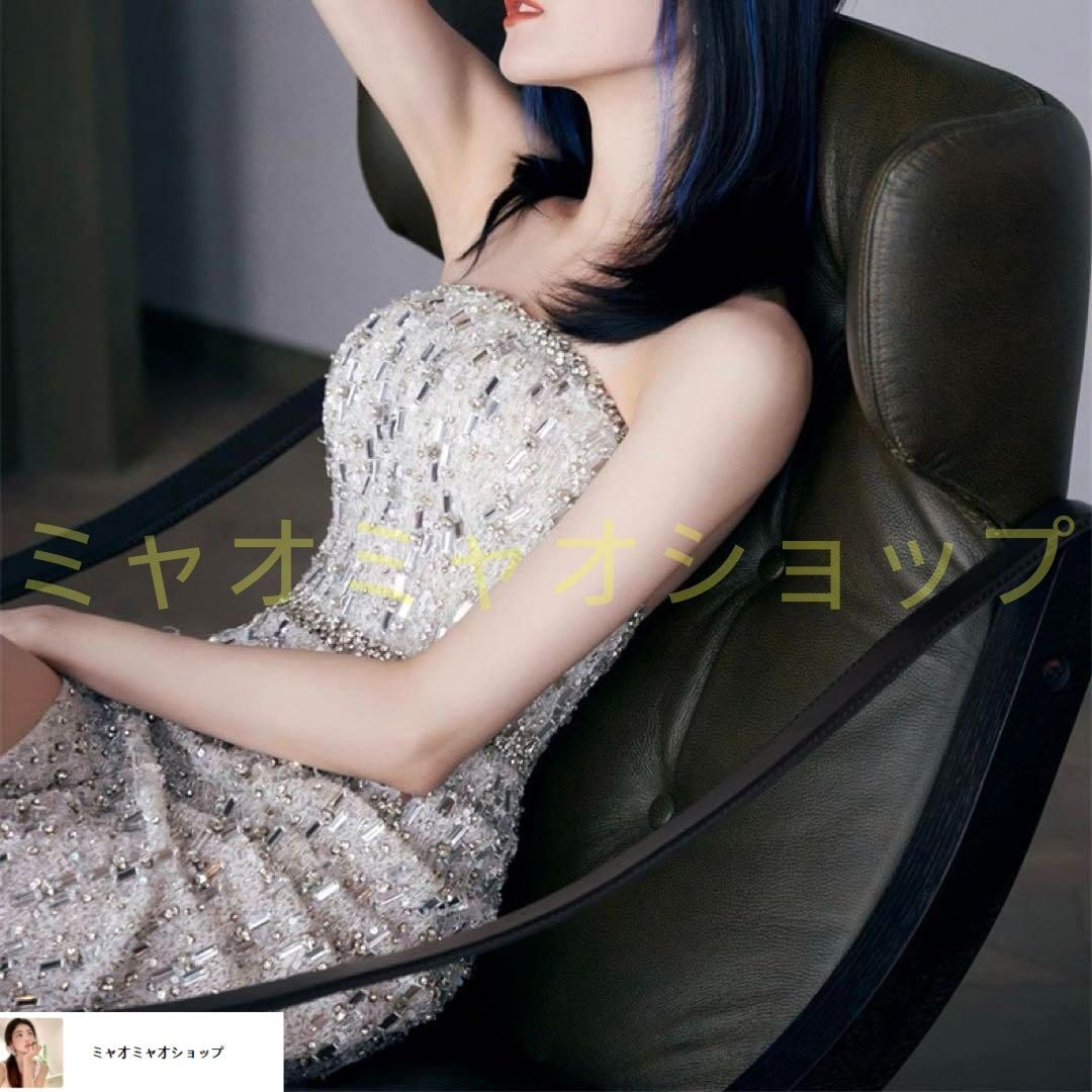 ビジューにスパンコールの煌びやかな イブニングドレス スパンコールに