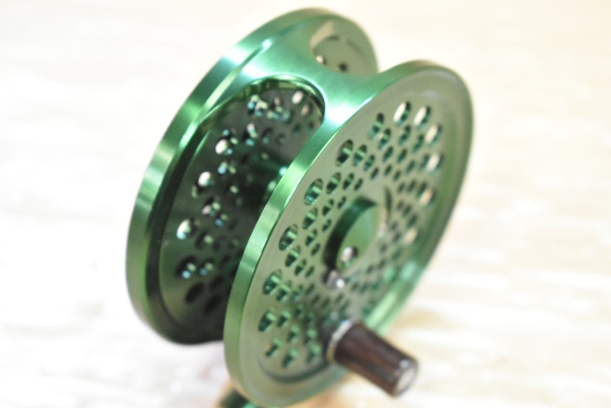 ミッチェル 8533 グリーン フライリール MITCHELL ニジマス トラウト