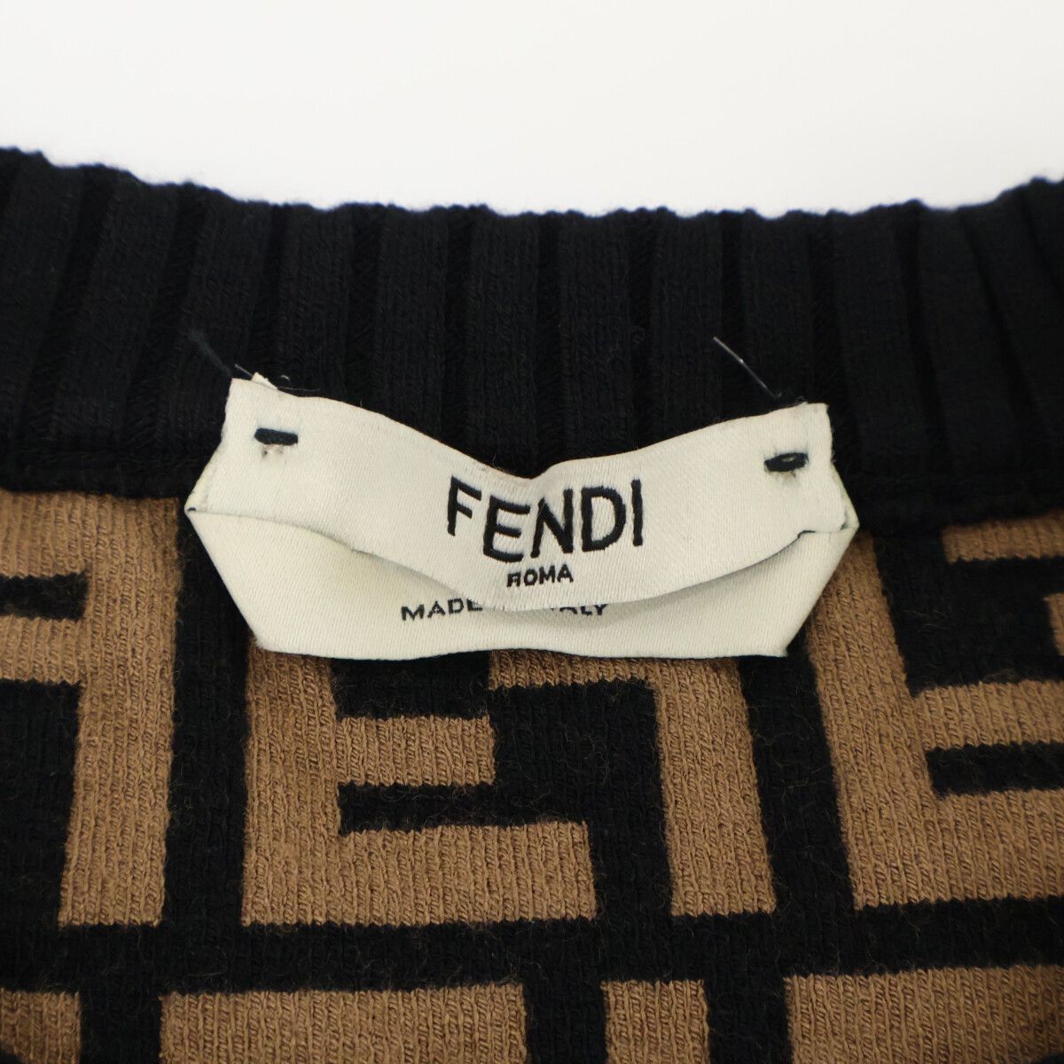 FENDI ニット ズッカ柄 ブラウン ブラック FENDI フェンディ ズッカ柄 半袖ニット ブラウン - メルカリ
