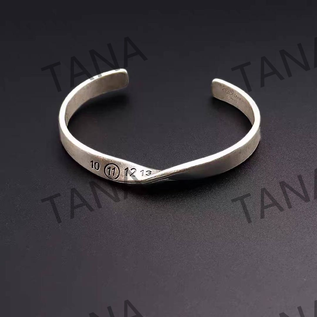 Maison Margiela ツイスト シルバー バングル（中古・古着通販