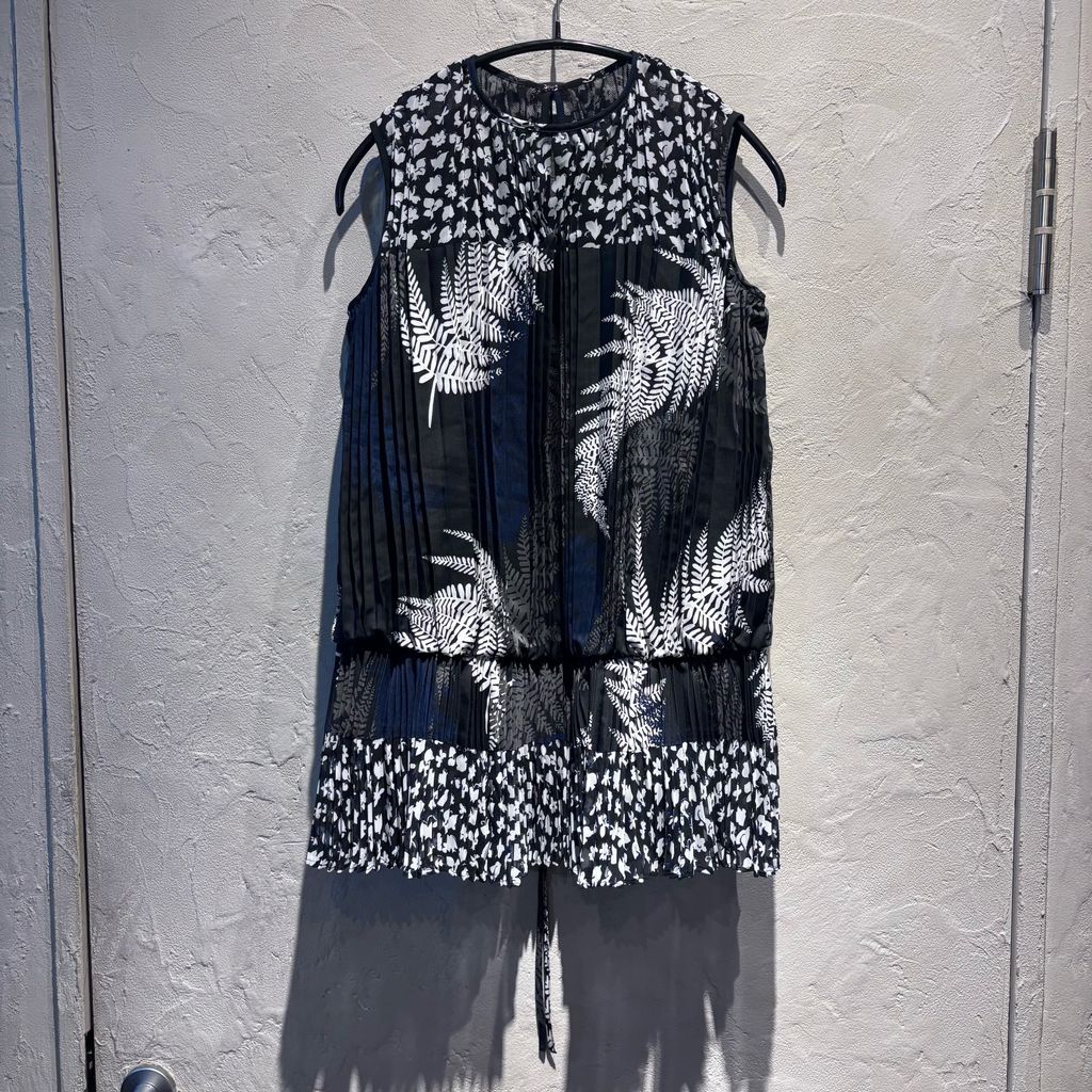 sacai サカイ 16SS Botanical Print Pleats Tops プリーツトップス 16-02433 ブラック size 1 代官山A10