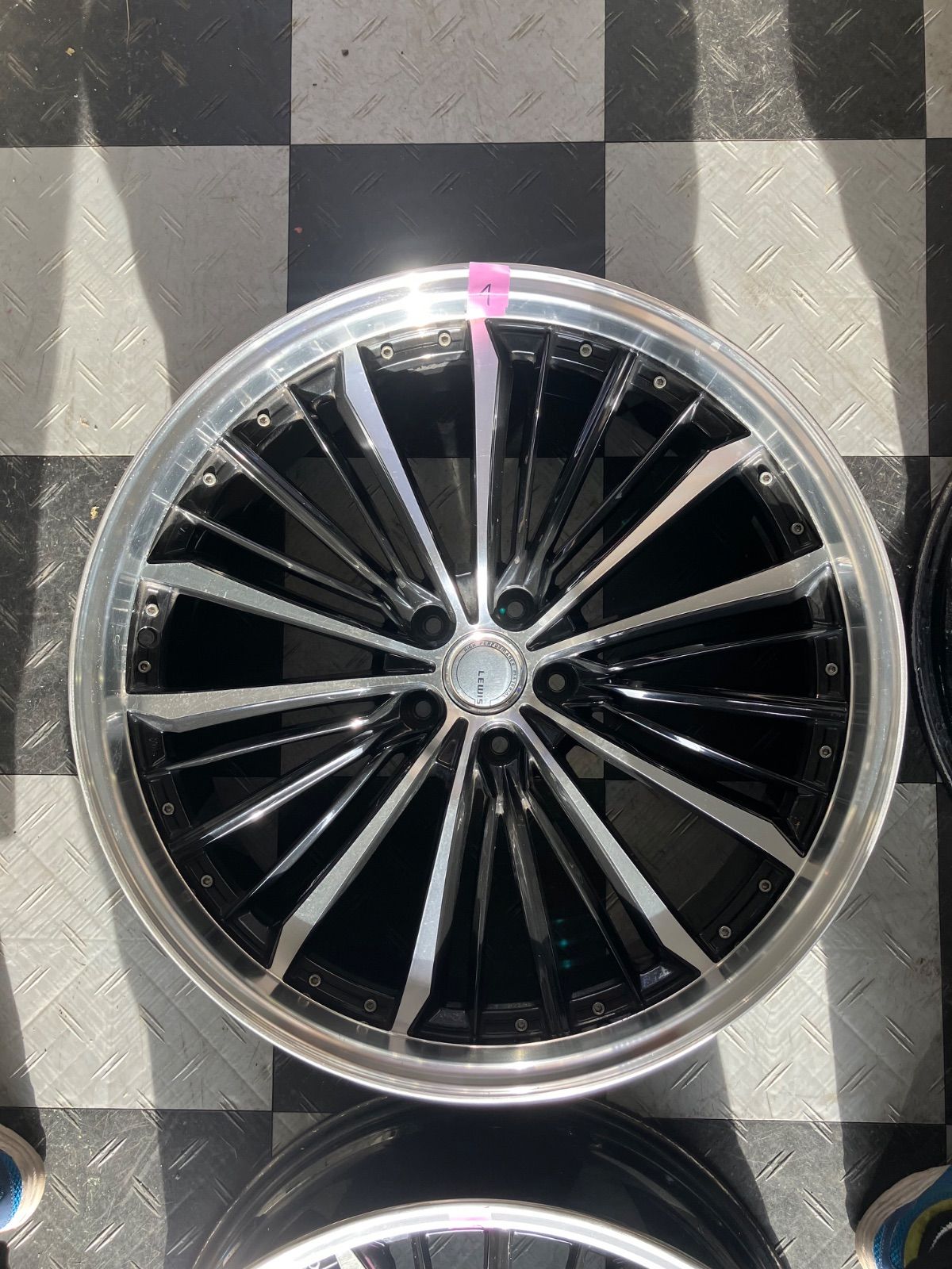 み ルイス RB10 22インチ 実測＋38 8.5J PCD114.3 5穴 4本セット