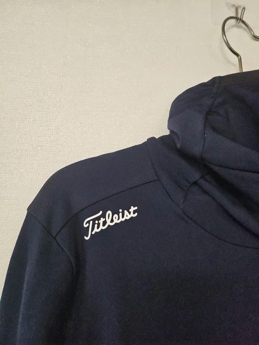 びっくりするほどの タイトリスト Titleist ネイビー フードTシャツ ゴルフウェア 100