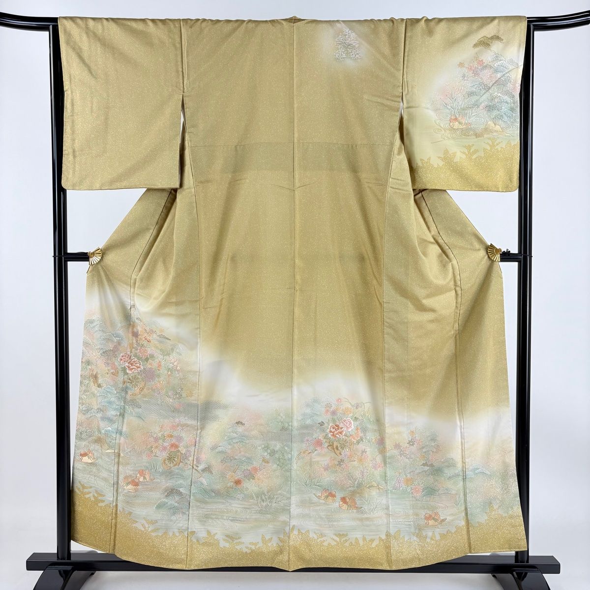 紬付け下げ 刺繍 薄色 正絹 反物 お仕立付き・袷】正絹 刺繍柄 付下げ（薄ブルーグレー系）（S・M