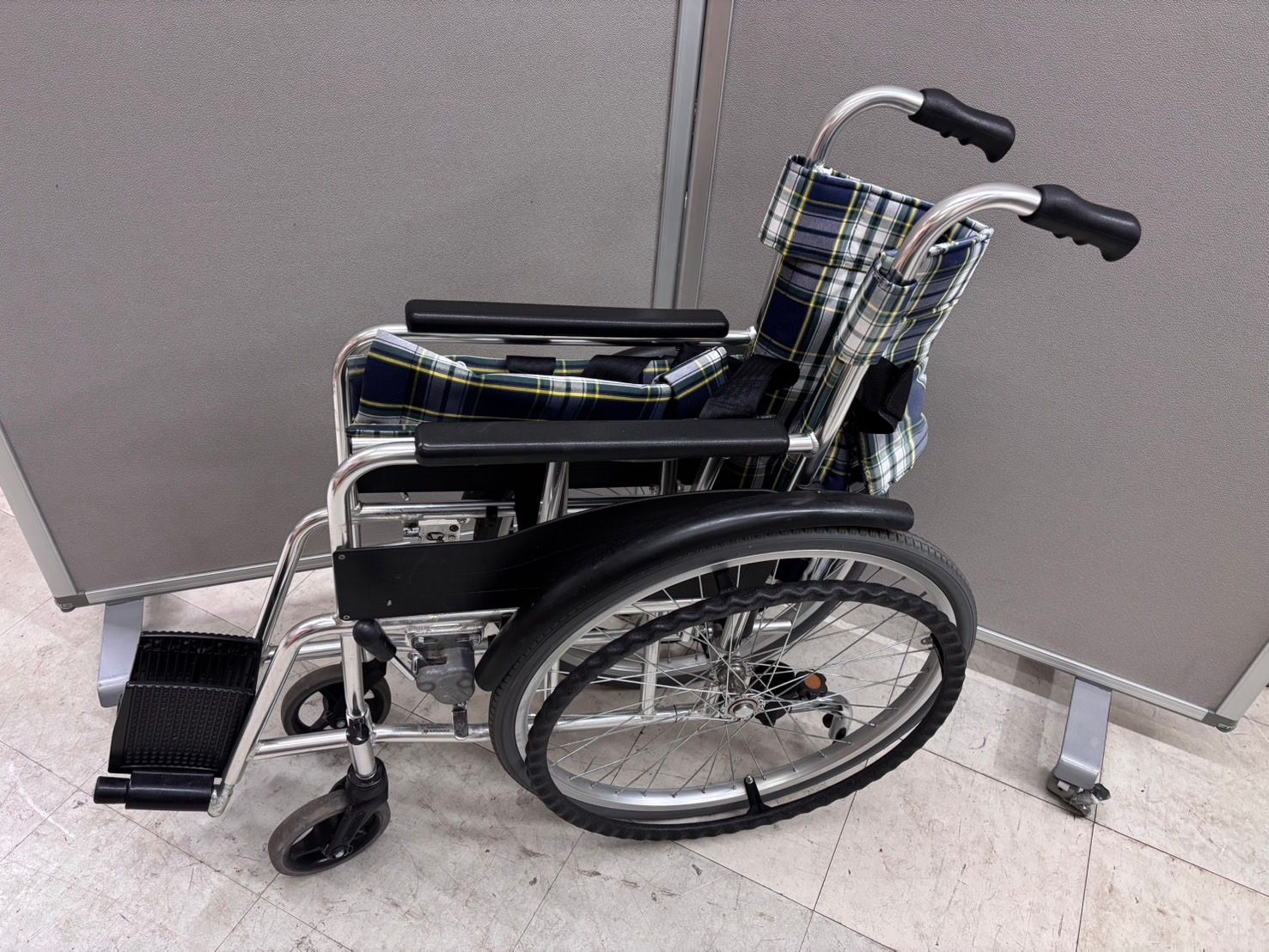 マツナガ マックスプレジャー 車椅子 3スポーク カーボン ホイ